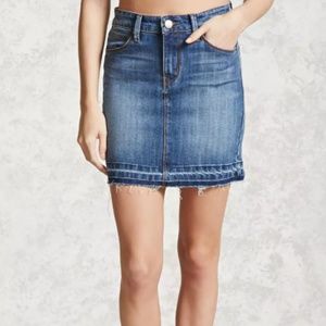 Forever 21 Frayed Denim Skirt S NWT